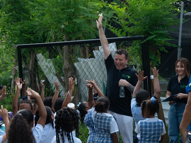 Niños de Providencia aprenden sobre el bienestar animal con el ICA