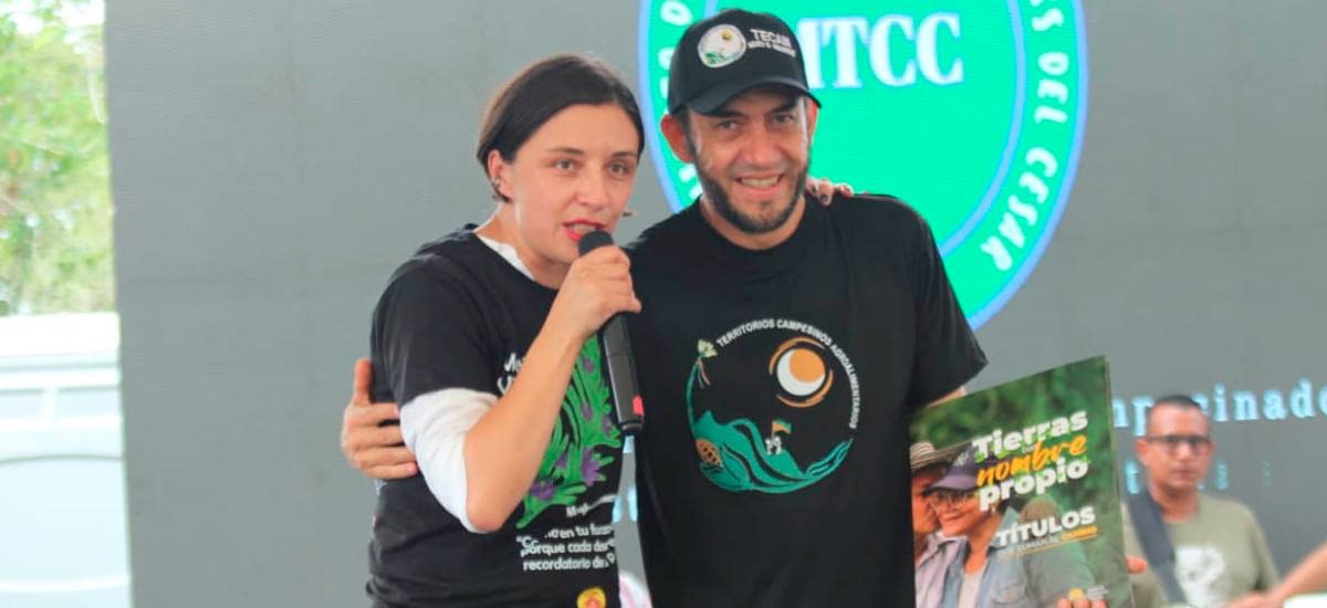 Ministra Martha Carvajalino en acto de entrega del TECAM Nuevo Amanecer