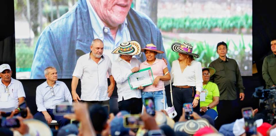 Gobierno reactiva el Sistema Nacional de la Reforma Agraria