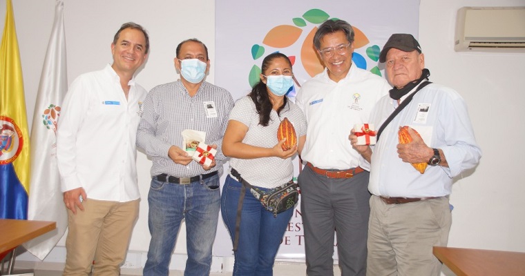 Beneficiarios de restitución de tierras en El Zulia registran marca ‘Arte Sano’ para comercializar su proyecto productivo de cacao