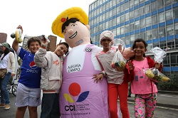 Colombia Impone Nuevo Guinness Records al Entregar el Mayor Número de Frutas y Verduras en Cuatro Horas - 20 de Octubre de 2014