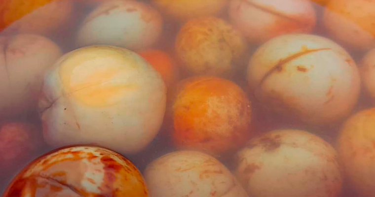 “Corazón” del aguacate reemplazaría el plástico