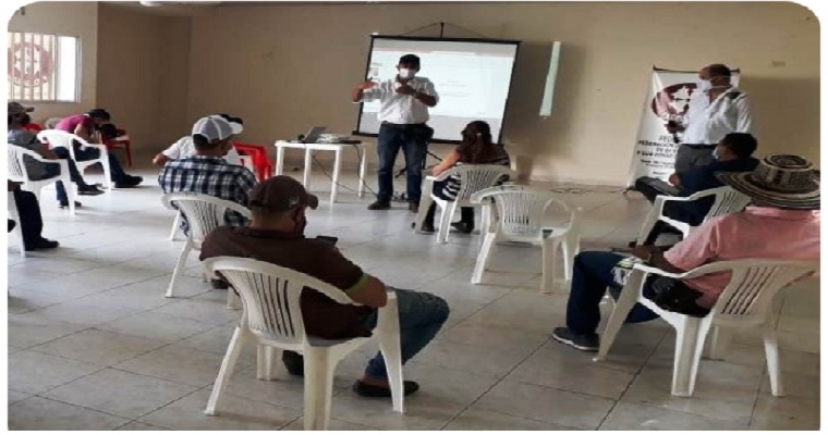 Ganaderos de Sabana de Torres se capacitan para mantener sus hatos libres brucelosis y tuberculosis de bovina