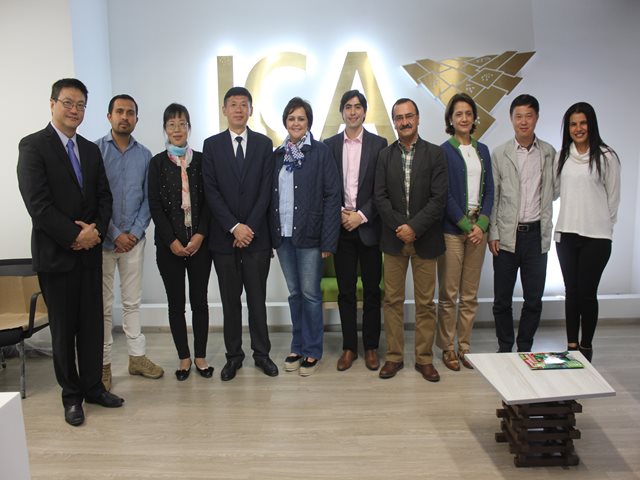 “Esperamos lo más pronto posible el aguacate Hass colombiano en nuestras mesas”: Zhao Wensheng, jefe de la comisión de la República Popular China - 25 de octubre de 2017