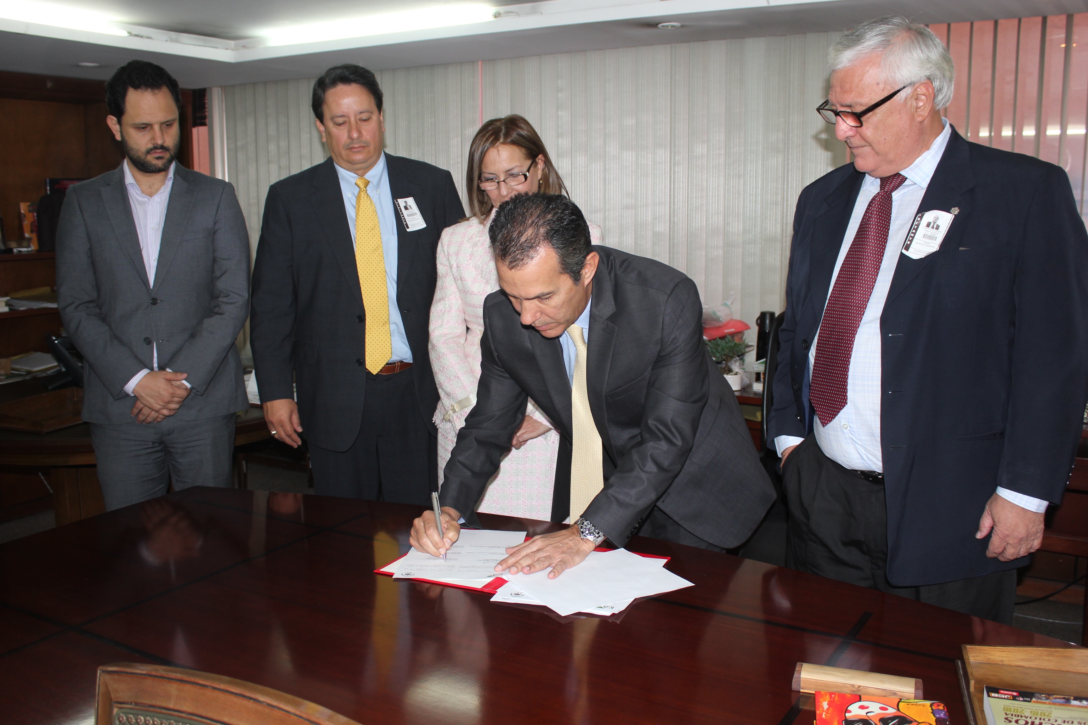 El ICA amplía convenio con autoridades sanitarias de Panamá y Estados Unidos por la sanidad animal - 19 de Febrero de 2016