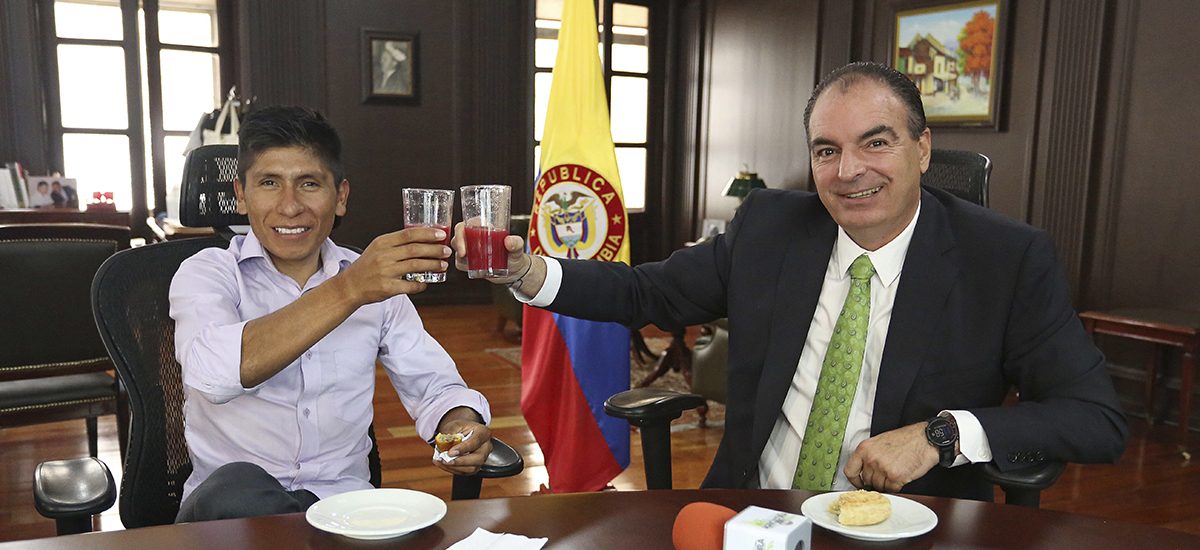 MinAgricultura y Nairo Quintana juntos para apoyar el trabajo de los campesinos - 20 de octubre de 2016