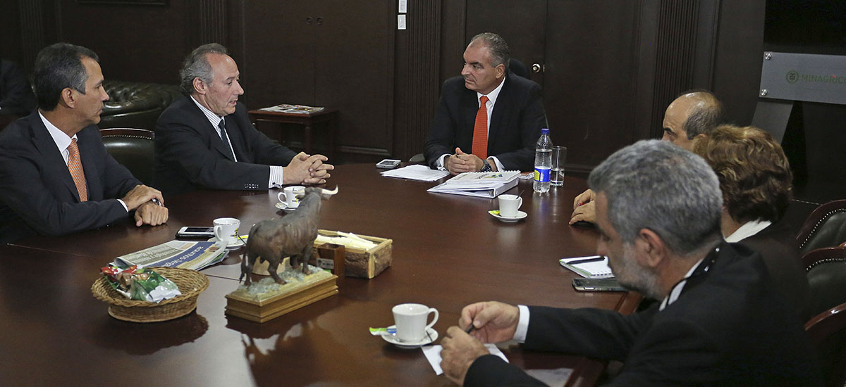 OIE resalta programa colombiano de vacunación contra aftosa como un ejemplo exitoso en el mundo - 04 de agosto de 2016