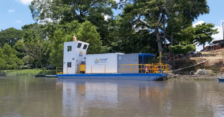 AUNAP entrega barcaza para la conservación de pescado a comunidad en Santander