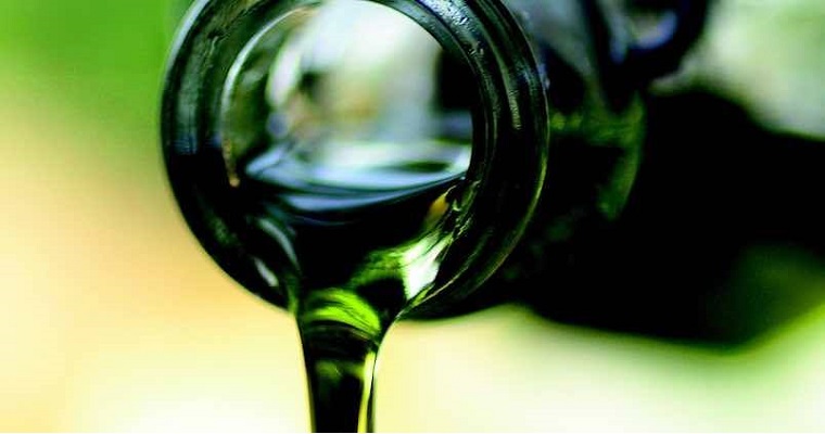 ¿Sabes cómo conservar el aceite de oliva para que mantenga todas sus propiedades?