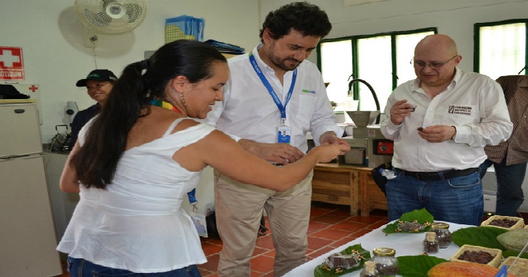 AGROSAVIA y FEDECACAO oficializan trabajo articulado por los cacaocultores del país
