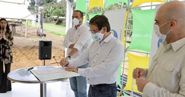 Convenio entre el Banco Agrario y Fenavi fortalecerá el financiamiennto y la asistencia técnica del sector avícola