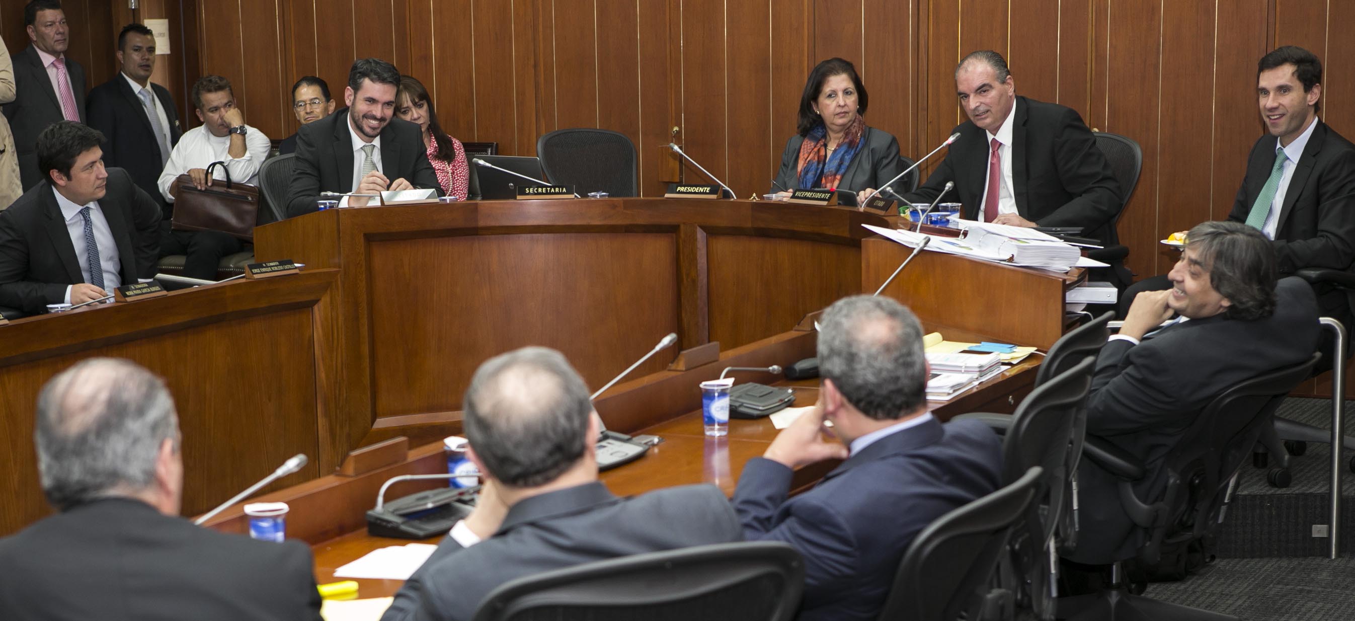 Institucionalidad agropecuaria presentó avances en desarrollo rural en la Comisión Quinta del Senado - 25 de mayo de 2016