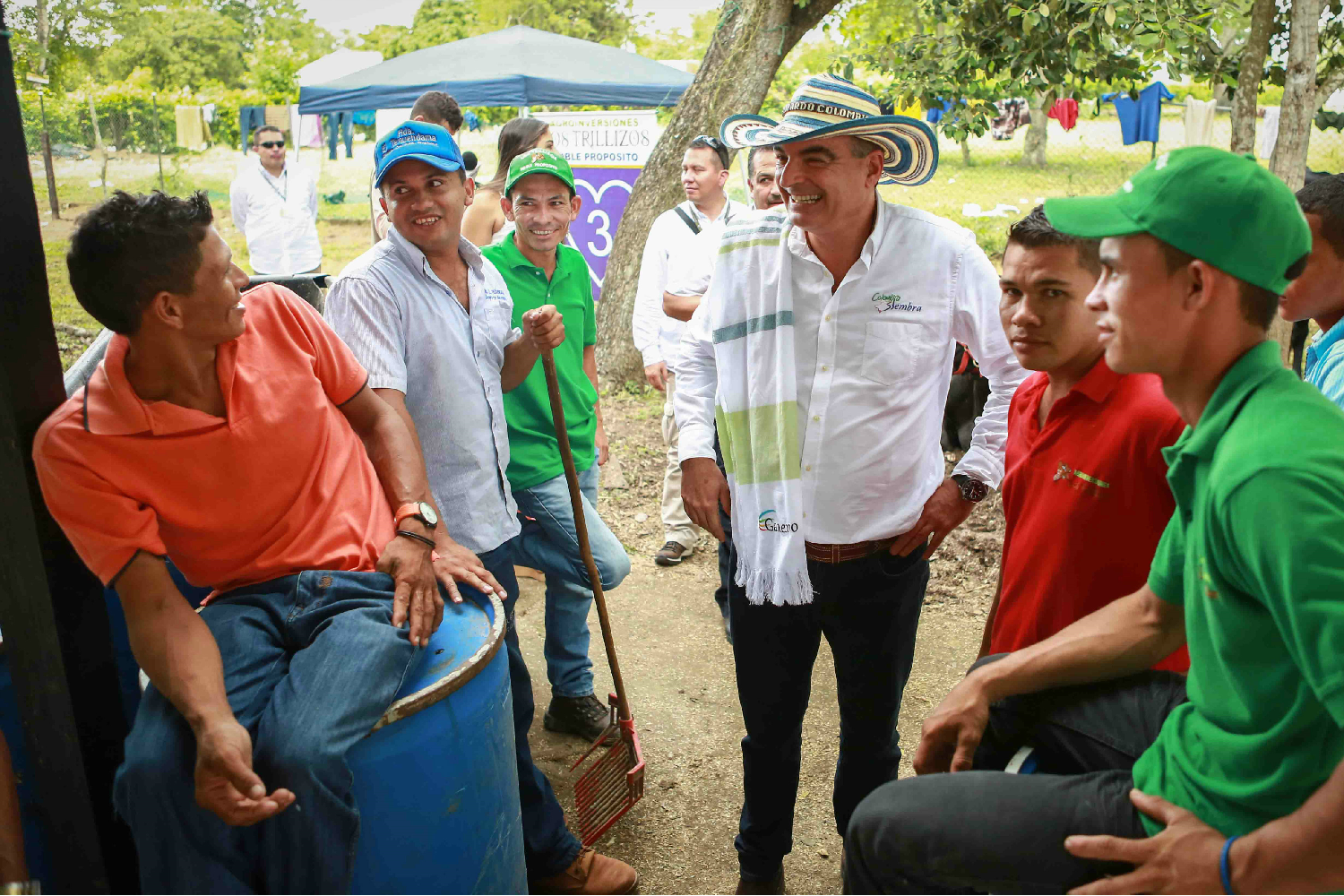 MinAgricultura lanza dos líneas especiales de crédito para ganaderos - 23 de Noviembre de 2015