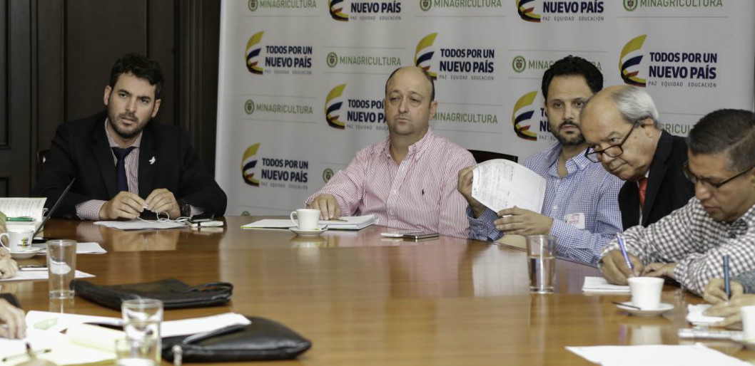 Comisión Nacional para la Erradicación de la Fiebre Aftosa reporta normalidad en programa de vacunación - 15 de Febrero de 2016