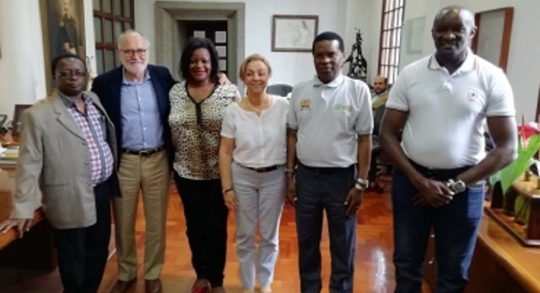 Kenia se interesa por el modelo cafetero de Caldas