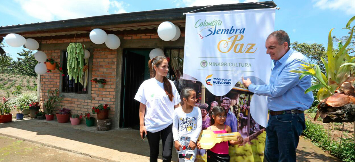 MinAgricultura entrega en Cauca proyecto de vivienda rural más grande del país - 16 de septiembre de 2016
