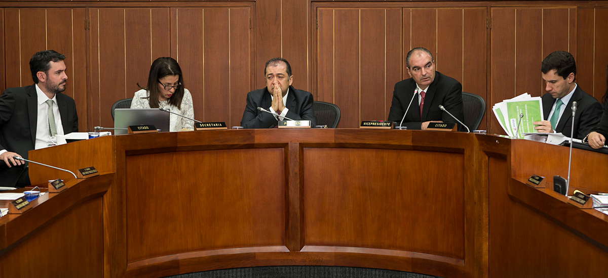 Ministro Iragorri hace llamado para prevenir riesgos frente al anuncio del Fenómeno de la Niña - 26 de mayo de 2016