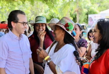 Tierras, inclusión, emprendimiento y productividad, pilares de la política de mujer rural