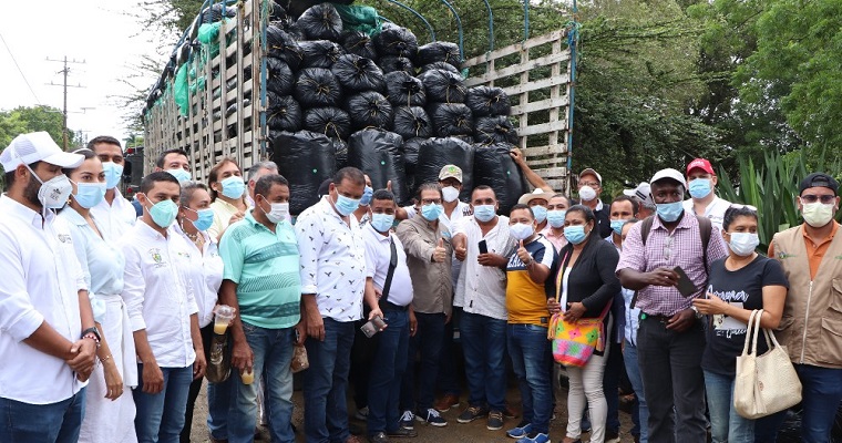 Ministerio de Agricultura y Desarrollo Rural y AGROSAVIA entregaron silo de maíz a productores ganaderos