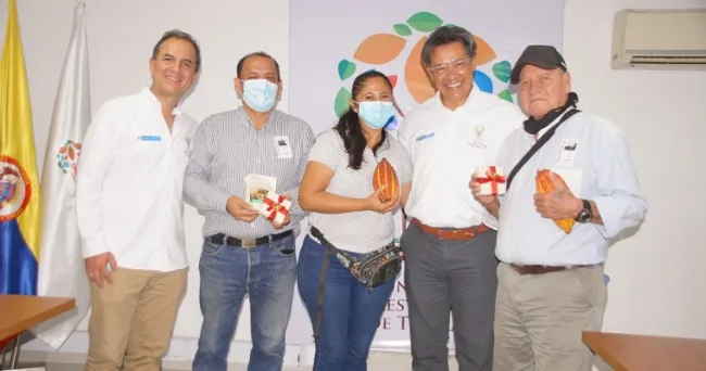 Beneficiarios de restitución de tierras en El Zulia registran marca ‘Arte Sano’ para comercializar su proyecto productivo de cacao