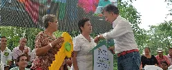 Con una ‘entregatón’ de recursos para apoyar a los campesinos de Urabá, culminó ‘Gira Estamos Cumpliendo’ del agro - 03 de Julio de 2015