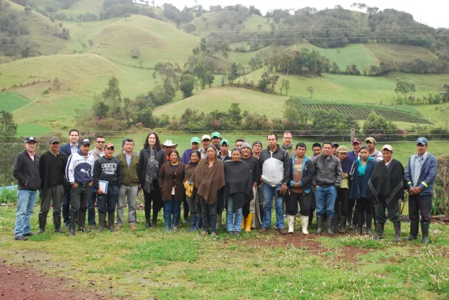 Un proyecto que facilita el diálogo de saberes entre productores y expertos y co-innova el sector lechero - 09 de Junio de 2016