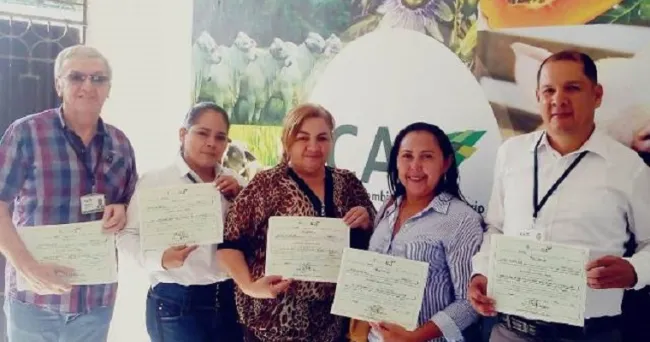 El ICA y los almacenes de cadena se unen para garantizar la calidad e inocuidad en la comercialización de insumos agropecuarios