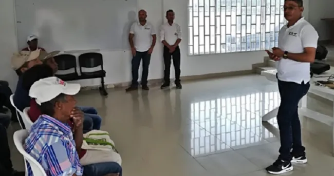 Productores de leche en el Atlántico se capacitan en higiene y seguridad en el ordeño