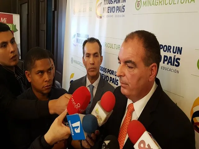 OIE reconoce que brote de aftosa concluyó en Colombia, en 90 días recertificaría al país como libre de la enfermedad - 14 de septiembre de 2017
