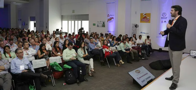 MinAgricultura resalta solidez y crecimiento de la industria avícola - 06 de octubre de 2016