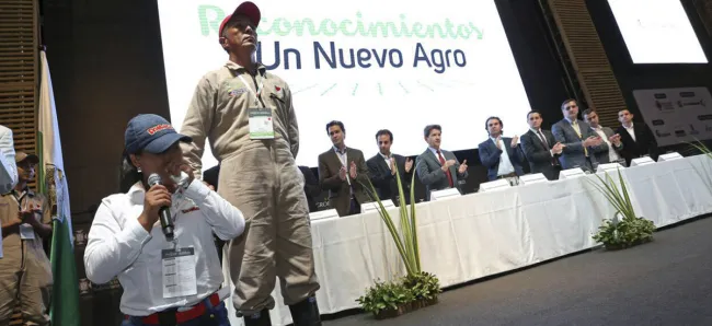 Lágrimas de perdón riegan el campo - 09 de septiembre de 2016