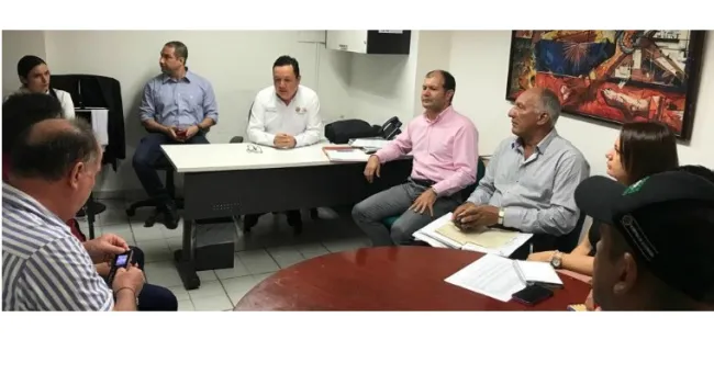AGROSAVIA lidera equipo para evaluar plaga de aguacate en Santander
